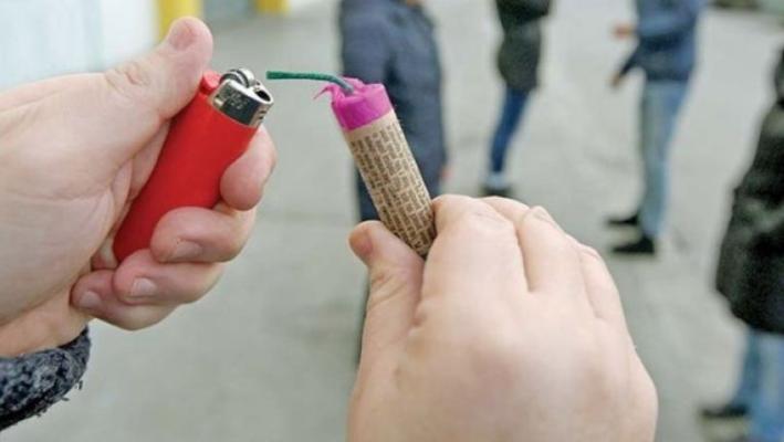 O petardă a explodat în ochiul unei fete de 13 ani