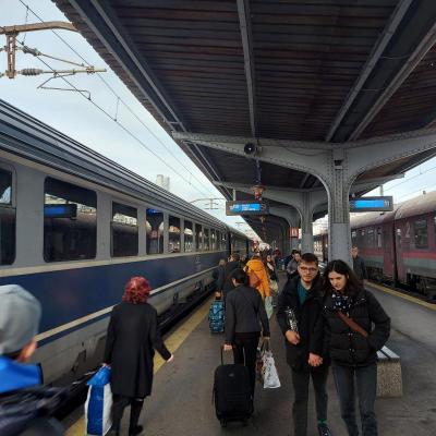 Un tren Intercity, repus în circulaţie după 8 ani, s-a stricat la prima cursă
