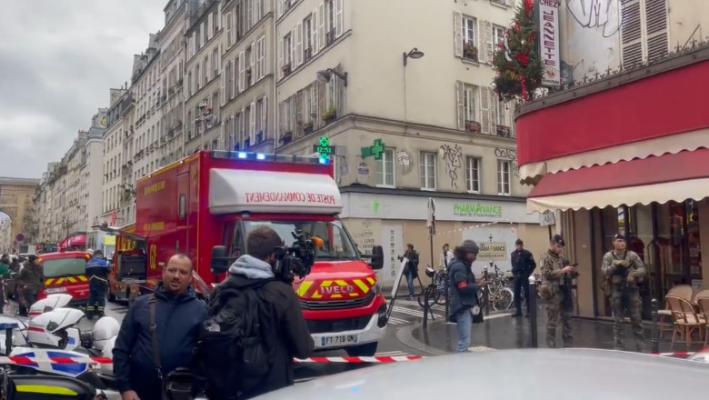 Un bărbat a deschis focul în centrul Parisului și a ucis doi oameni