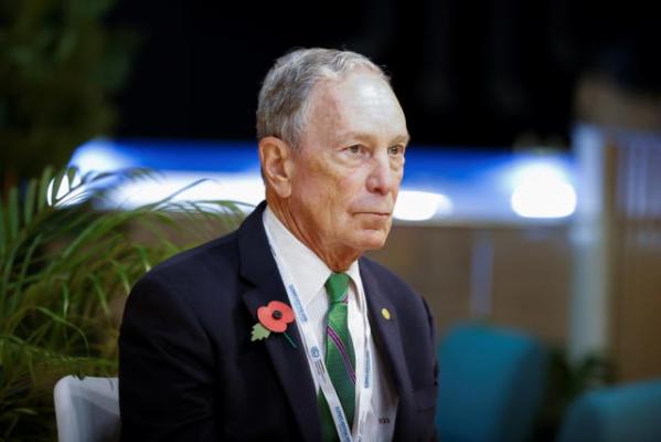 Mogulul care deține Bloomberg vrea să cumpere Wall Street Journal sau Washington Post