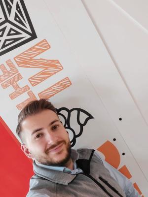 Invenție unică în lume a unui român. Prima toaletă ecologică uscată automată, cu rumeguș în loc de apă