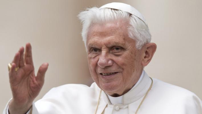 A murit papa Benedict al XVI-lea