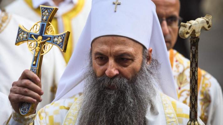 Patriarhul Bisericii Ortodoxe Sârbe: 'Este dureros că liderului unei comunități religioase i se interzice să meargă la domiciliul său'