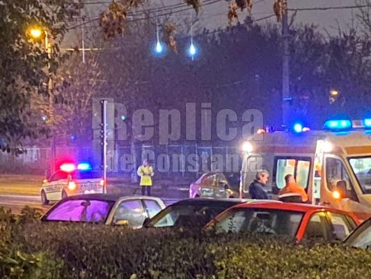 Două persoane au ajuns la spital, după un accident rutier, pe bulevardul I.C. Brătianu