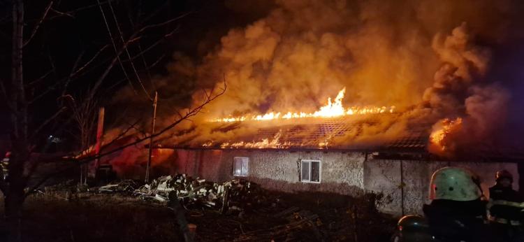 Anexa unei case a luat foc în Mihail Kogălniceanu