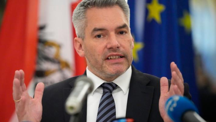 Cancelarul Austriei și-a ieșit din fire în direct la TV, când a fost întrebat despre Schengen. Video