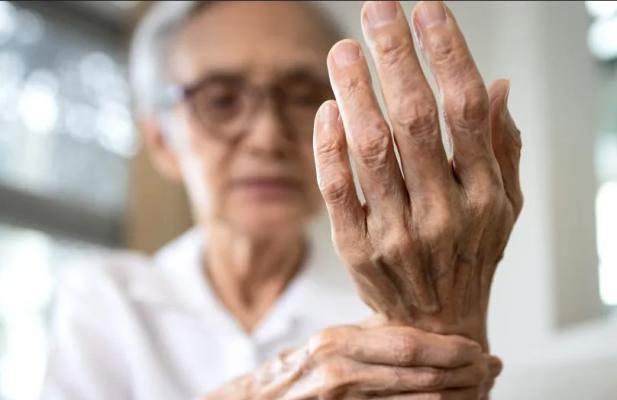 Primele semne de atac cerebral. În câteva minute, celulele creierului încep să moară