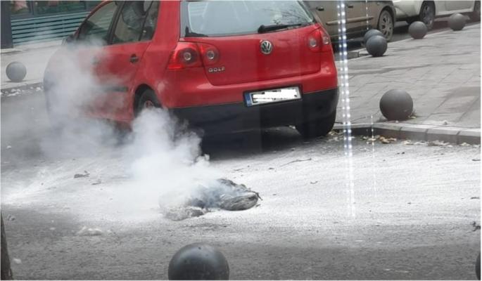 Un bărbat și-a dat foc în Piața Universității din București
