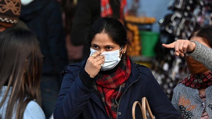 India se teme de apariţia unor noi variante de coronavirus în China şi cere populaţiei să poarte măşti