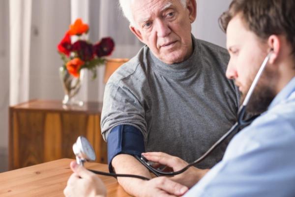 Tensiune arterială crescută și puls mic: posibile cauze și semne de avertizare