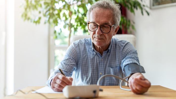 Glicemia necontrolată poate crește riscul de agravare a bolii COVID-19, în cazul diabeticilor