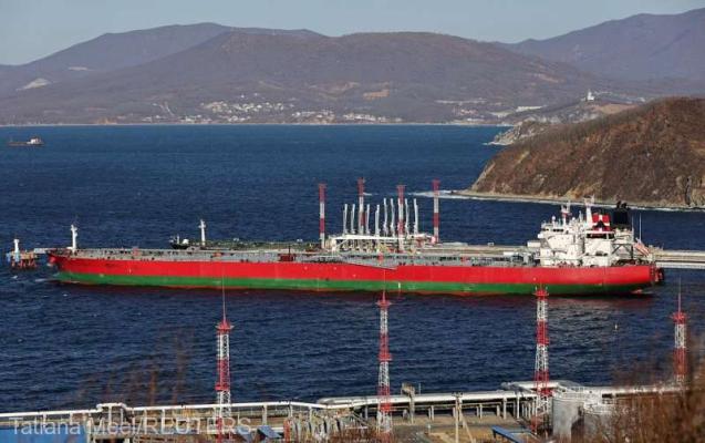 Rusia se pregăteşte să exporte cantităţi mari de motorină înainte de intrarea în vigoare a sancţiunilor UE