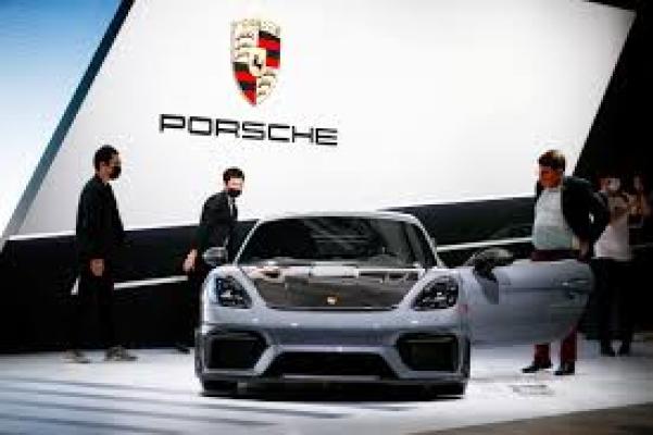 Porsche va înlocui Puma în indicele DAX al bursei germane