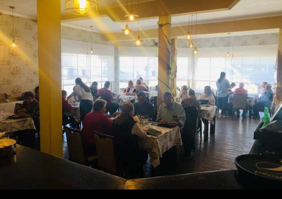 Un restaurant din Mangalia nu mai acceptă plata cu cardul de la Raiffeisen