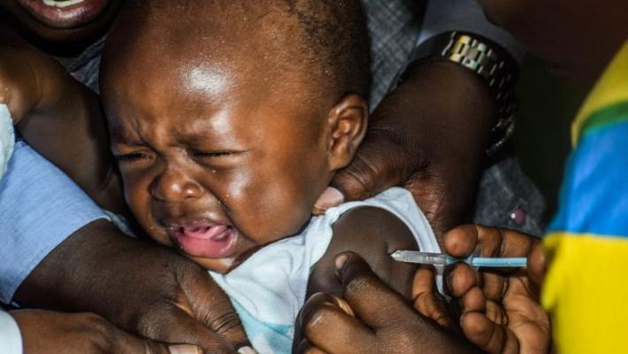 OMS: Milioane de copii vor primi noul vaccin împotriva malariei până la sfârşitul anului viitor