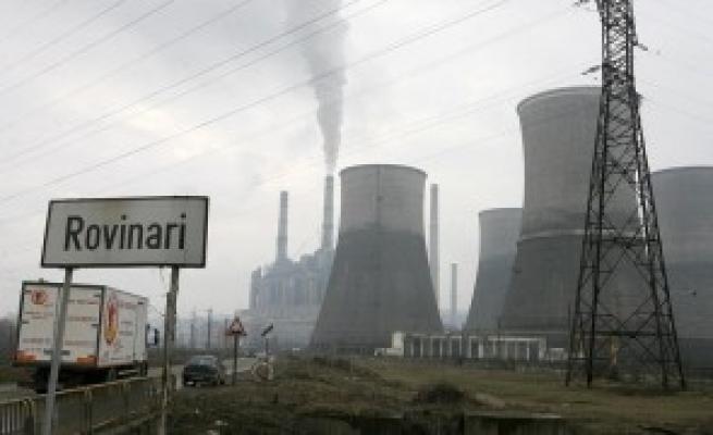 Guvernul amână închiderea a două termocentrale pe cărbune