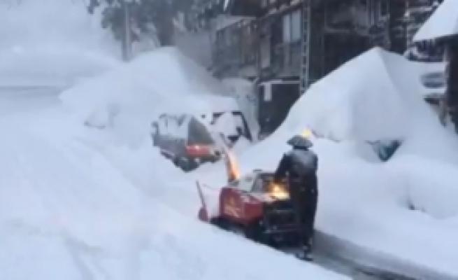 Cel puţin opt morţi în urma ninsorilor abundente din Japonia