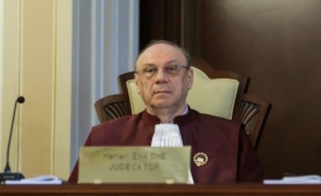 Preşedintele CCR, mesaj-ordin pentru magistrați