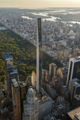 Turnul-creion a fost finalizat: Imagini de senzație din interiorul celui mai subțire zgârie-nori din lume