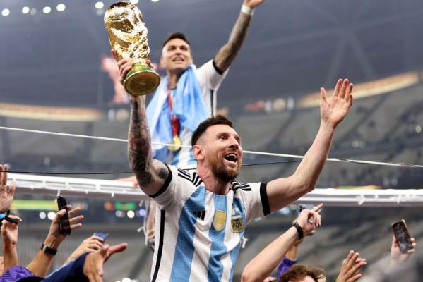 La ce club va juca Lionel Messi după Mondialul câştigat cu Argentina