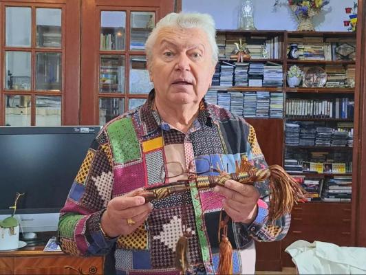 Gheorghe Turda are o pasiune mai puțin obișnuită: ”Am în total 1123 de cuțite în colecția mea