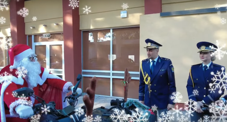 Moș Crăciun a ajuns în România! Poliția de Frontieră i-a dat... viza. Video