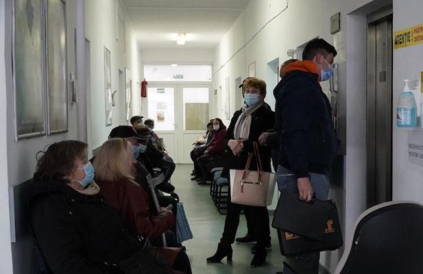 CNAS: Proiectul noului Contract-cadru nu limitează accesul asiguraţilor la servicii medicale în ambulatoriu