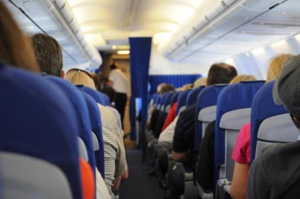 Bilete de avion cu reduceri de 40%, către destinaţii din SUA, Asia şi Caraibe