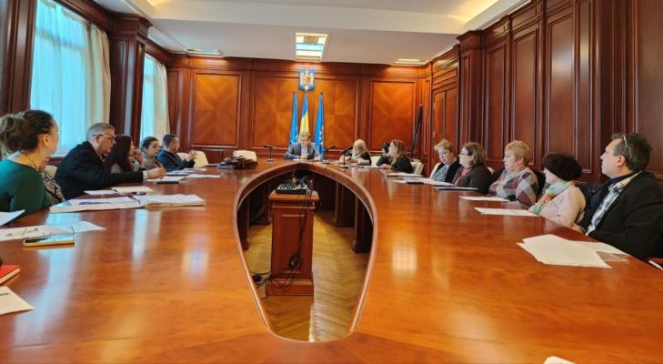 Prefectul Coșa, întâlnire de lucru cu reprezentanții celor 11 instituții deconcentrate
