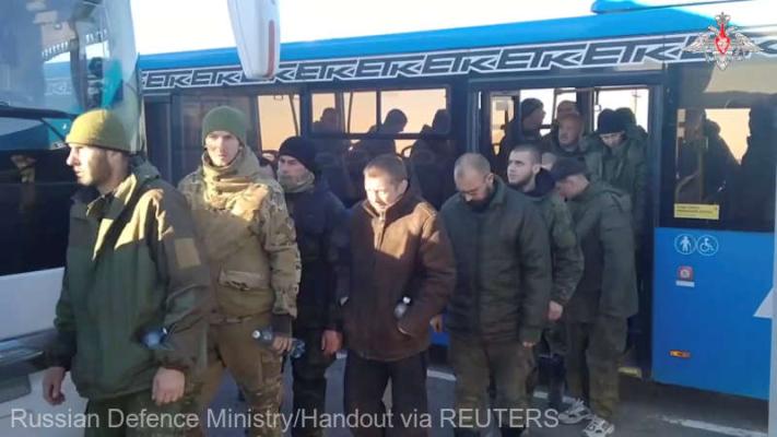  Rusia şi Ucraina anunţă că au schimbat 60 de prizonieri de război fiecare