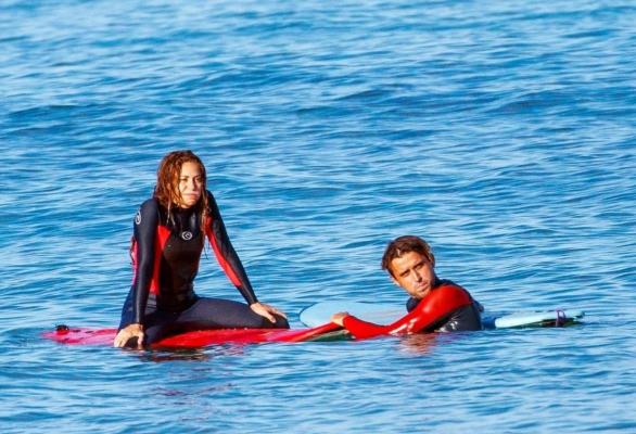 Gerard Pique e istorie pentru Shakira! Artista s-ar iubi cu un bărbat cu 21 de ani mai tânăr decât ea