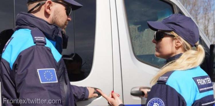  UE: Frontex anchetează poliţia bulgară care ar fi ţinut migranţi într-o cuşcă