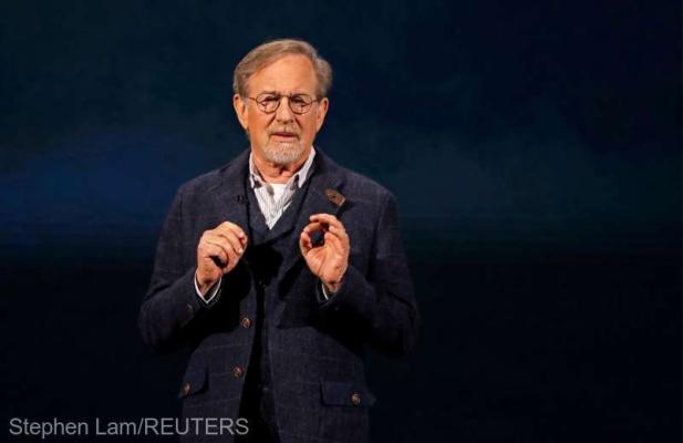 Steven Spielberg regretă că rechinii au fost ''decimaţi'' după filmul său ''Jaws''