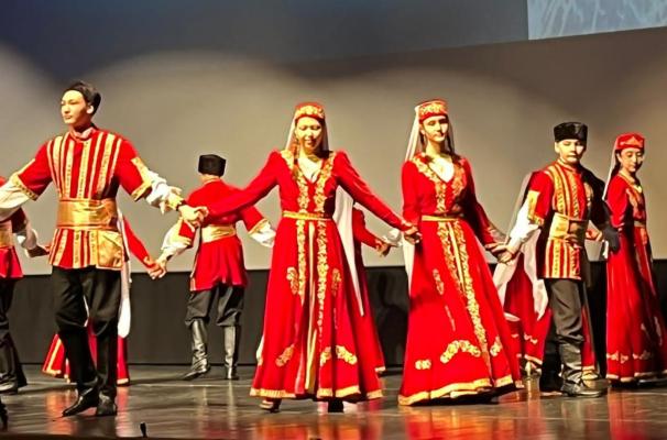 Spectacol dedicat Sărbătorii Etniei Tătare din România, la Constanța. Video