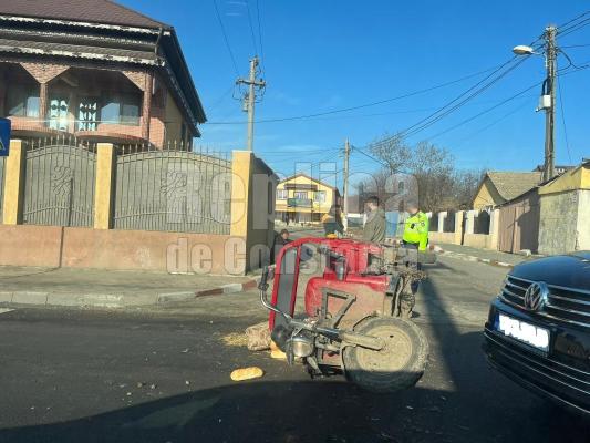 Accident rutier în Lumina. Un triciclu s-a răsturnat