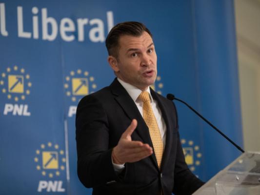 Ionuţ Stroe (PNL): Instituţiile publice din România nu vor mai solicita contribuabililor dosare cu şină