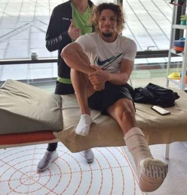  Fotbal: Francezul Jayson Papeau ar putea reveni mai repede la Rapid, după accidentarea din octombrie