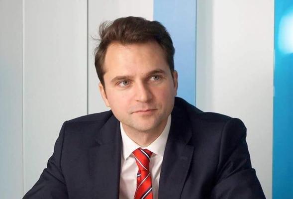Burduja: Nu trebuie să ne predăm în faţa unor ONG-uri care, sistematic, sabotează finalizarea de investiţii în hidrocentrale