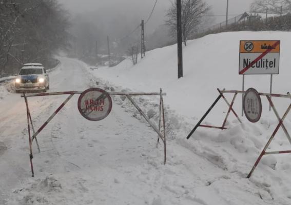 Drumuri naționale și porturi închise din cauza zăpezii