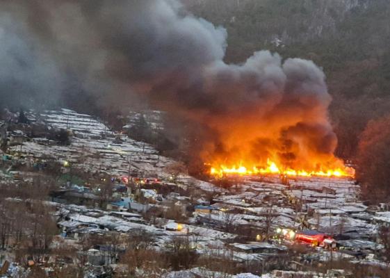 Coreea de Sud: 500 de persoane evacuate şi 60 de locuinţe distruse după izbucnirea unui incendiu la Seul
