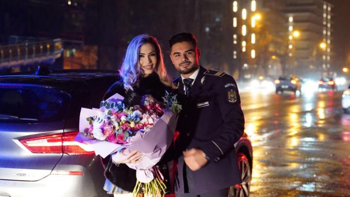 Un polițist de la Rutieră și-a cerut iubita în căsătorie, în timpul unei razii, la Constanța