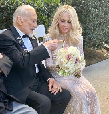 Legendarul Buzz Aldrin, al doilea om care a călcat pe Lună, s-a însurat cu o româncă