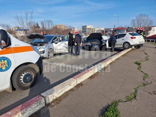 Carambol în zona podului de la Dorally. Video