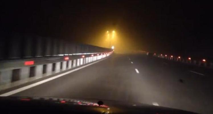 Atenție, șoferi! Ceață densă pe A2 BUCUREȘTI - CONSTANȚA!