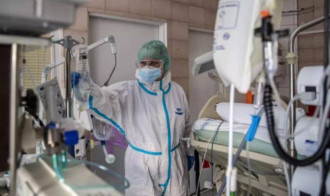Ministrul Sănătății dezvăluie adevăratul pericol la varianta Kraken a coronavirusului
