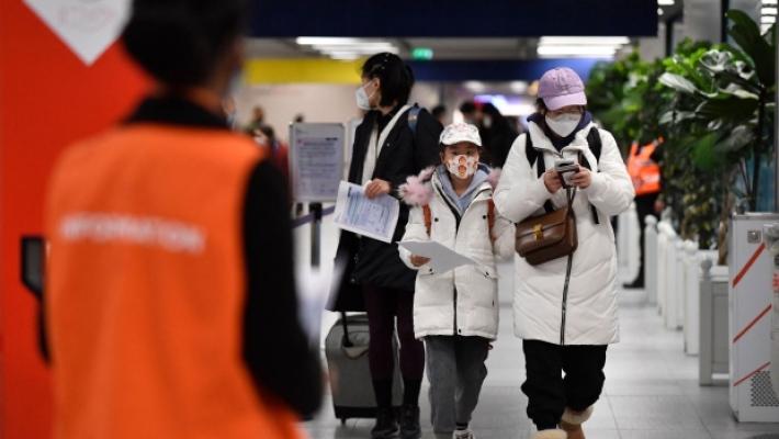 Hong Kong renunţă la măsura izolării persoanelor infectate cu COVID-19 