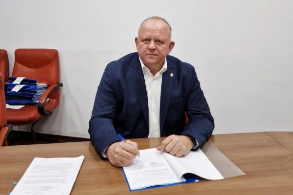 Primarul localității Agigea, Cristian Cîrjaliu, a semnat un nou contract cu Ministerul Dezvoltării