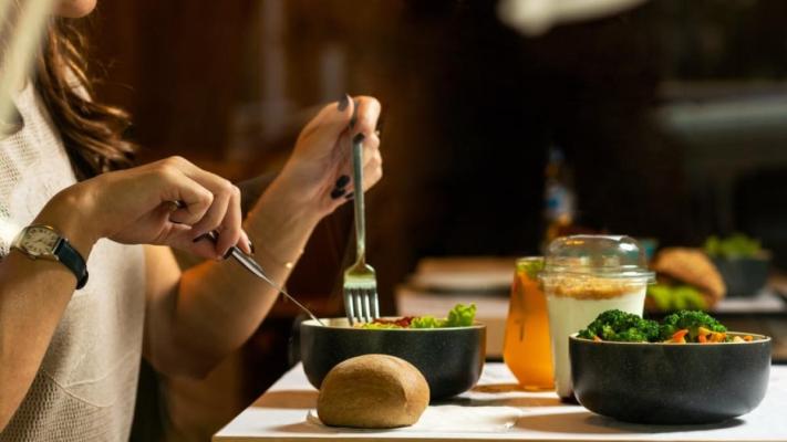 E bine să ținem sau nu dietă după sărbători? Ce spun nutriționiștii