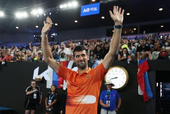 Tenis: Djokovic, 'puţin emoţionat' de primirea călduroasă de care a avut parte la revenirea la Melbourne