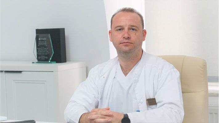 Bătrână de 101 ani, pozitivă la COVID-19, externată după 10 zile de spitalizare